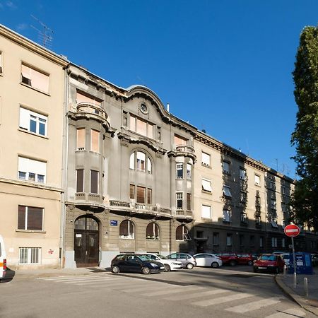 Apartments Lucky Place Zagabria Esterno foto